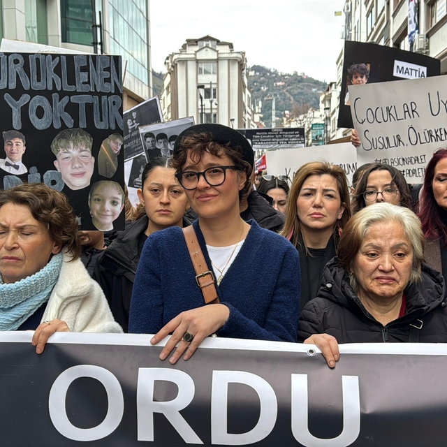 Yasemin Minguzzi, Ordu'da 'Çocuklar için adalet' yürüyüşüne katıldı