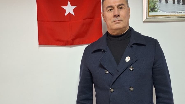 Kırklareli'nde şehit aileleri, terör örgütü yandaşlarının Türk bayrağına saldırısına tepki gösterdi