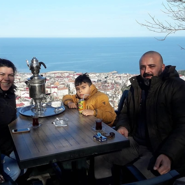 Sömestir tatili dönüşü kazada ölen çift toprağa verildi