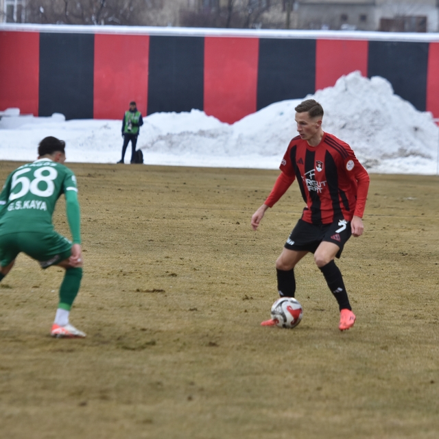 İmaj Altyapı Van Spor FK, Alagöz Holding Iğdır FK'yı 3-0 mağlup etti