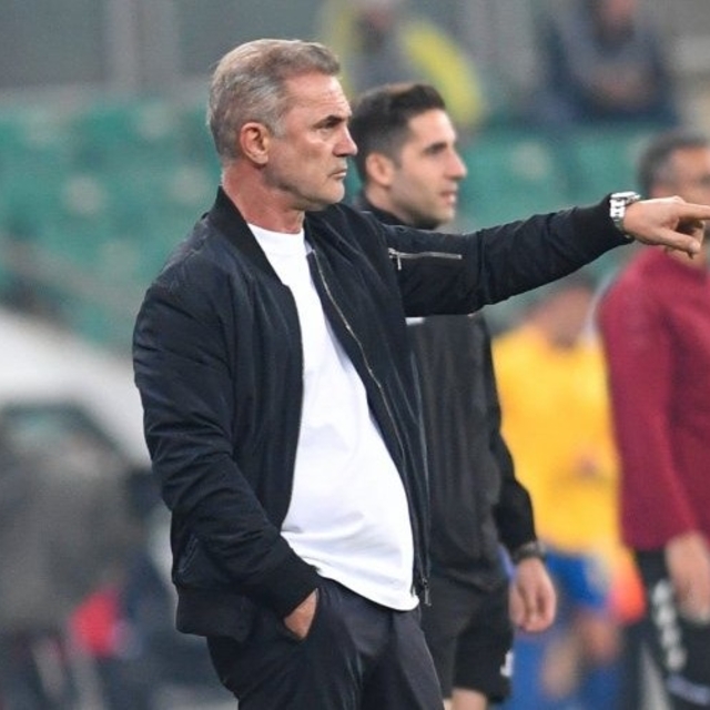 Bursaspor'da teknik direktör Tahsin Tam ile yollar ayrıldı