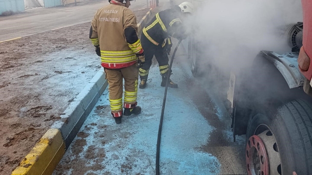 Reyhanlı'da tır yangını