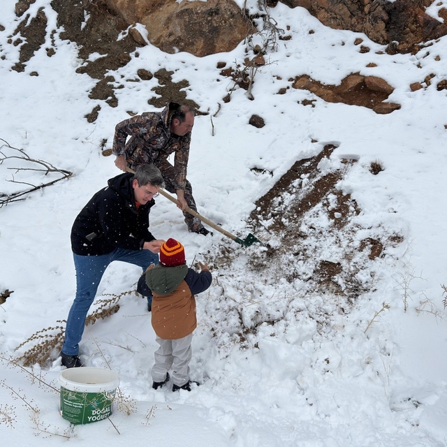 Kemaliye'de yaban hayvanları için yemleme faaliyeti gerçekleştirildi