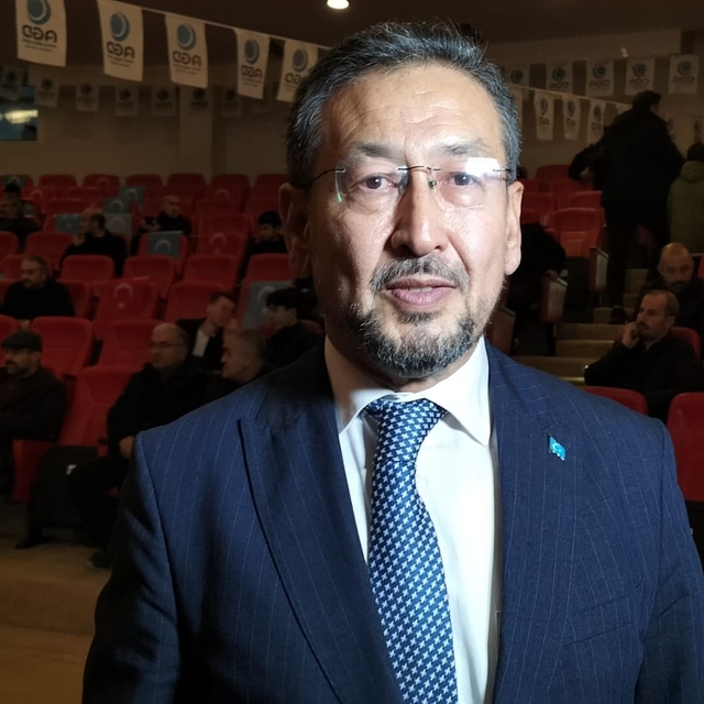 Manavgat'ta Doğu Türkistan konferansı düzenlendi