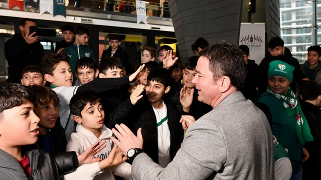 Osmangazi'de 90 çocuk daha Bursasporlu oldu
Osmangazi Belediyesi'nden sömestr tatilinde çocukları mutlu eden hediye