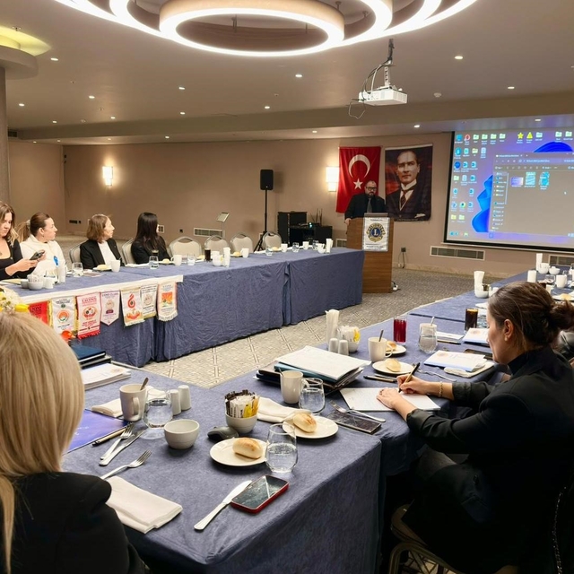 Mersin'de sürdürülebilir istihdam için Kariyer Merkezi-STK buluşması