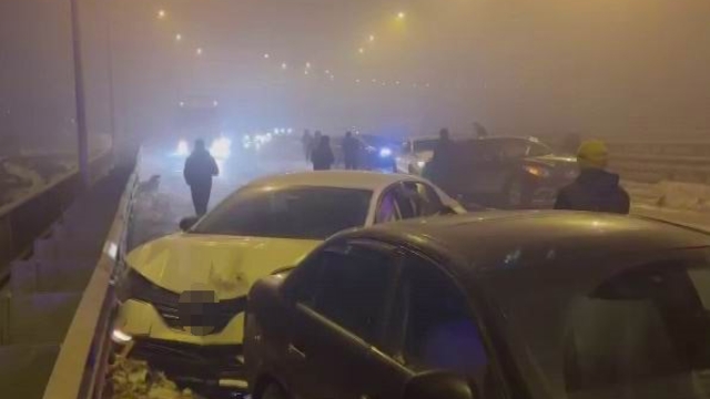 Diyarbakır'da buzlanma kazayı beraberinde getirdi: 4 yaralı