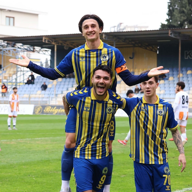 Menemen FK seriye taktı