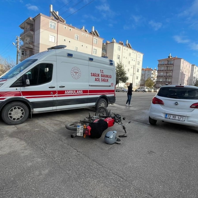 Karaman'da otomobil ile motosiklet çarpıştı