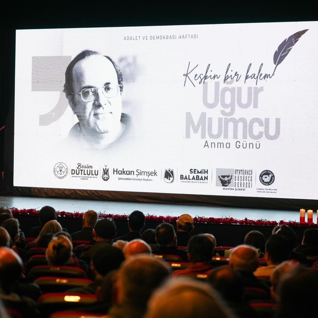 Gazeteciliğin keskin kalemi Uğur Mumcu Manisa'da anıldı