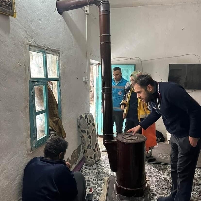 Babanın görüntüleri ekipleri harekete geçirdi
Psikolojik sorunlar yaşayan b...