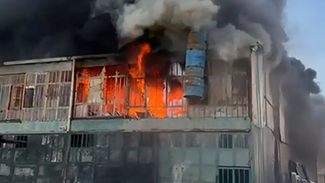 Hatay'da mobilya atölyesinde yangın