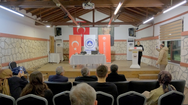 Kırklareli'nde Mehmet Akif'in Fikri Mücadelesi Konferansı düzenlendi