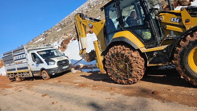 Gercüş'te göçerlerin imdadına Özel İdare yetişti