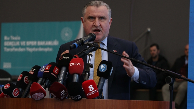 Bakan Aşkın Bak: Türkiye bir spor tesisi devrimi yaşıyor