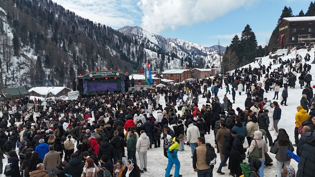 Rize'de "18. Kardan Adam Kış Festivali" gerçekleştirildi