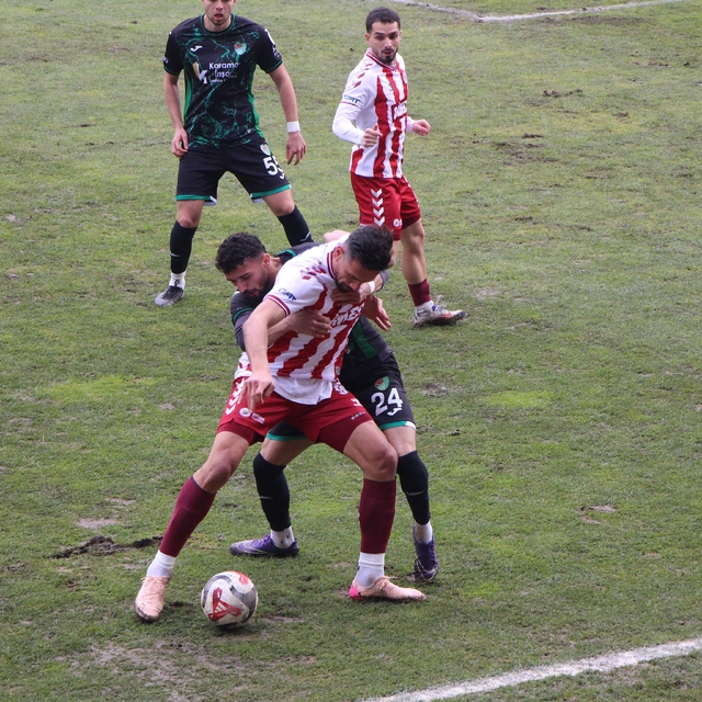 TFF 3. Lig: Amasyaspor: 1 - Tokat Belediyespor: 1