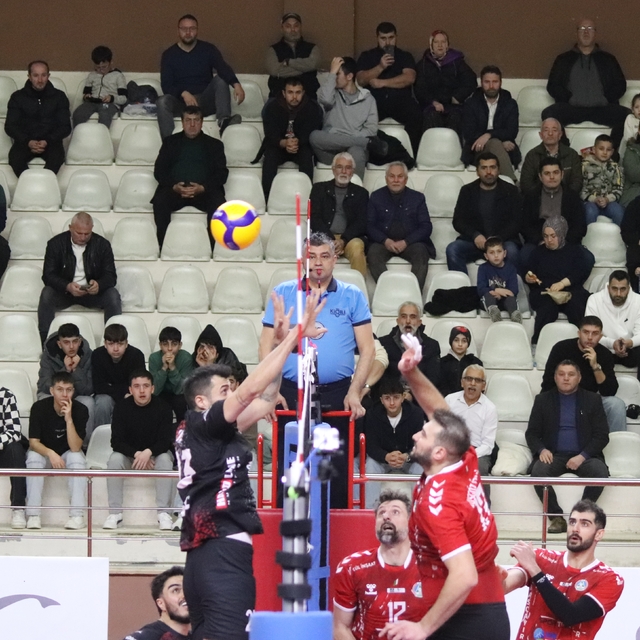 Voleybol: SMS Grup Efeler Ligi