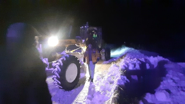 Sivas'ta kar esareti: Hastaya 4 saatte ulaşıldı