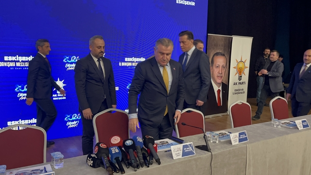 Gençlik ve Spor Bakanı Bak: "Bu millet ve bu ülke her zaman mazlumların yanında, zalimin karşısında olmuştur"
AK Parti Eskişehir İl Başkanı Gürhan Albayrak:
"Millet Bahçemize Eskişehirspor Müzesi kazandırmak istiyoruz"