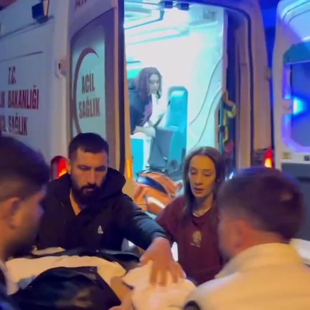 Mersin'de tartışma sırasında havaya ateş açtı, karşı binanın balkonundaki g...