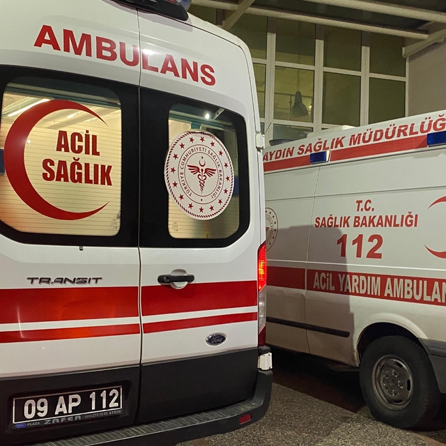 Baba ve üvey oğlunun kavgası ölümle bitti
Kalp krizi geçiren baba hastanede...