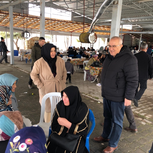 Kutsal topraklardan dönen Başkan Arslan hemşehrileriyle buluştu