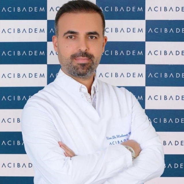 Uzmandan boyun fıtığı uyarısı: "Başı öne eğince omuzlara 30 kilogram yük bi...