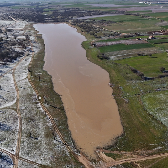Kırklareli'nde Karahıdır Göleti'nin doluluk oranı  yağışlarla arttı