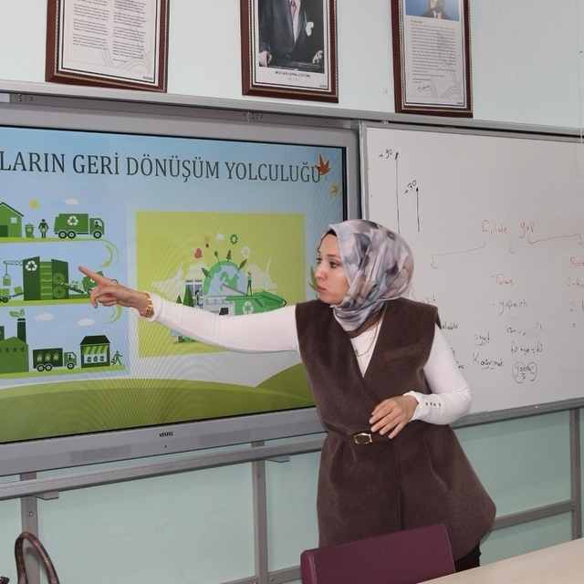 Kütahya'da bin 300 öğrenciye sıfır atık eğitimi