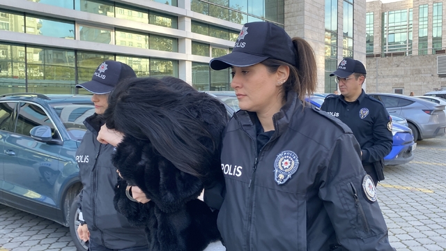 Hapis cezasıyla aranırken 'bulabiliyorsanız bulun' deyip polise hakaret eden şüpheli adliyede