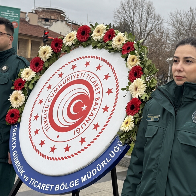 Trakya'daki gümrük kapılarından 15 milyondan fazla yolcu giriş ve çıkış yap...