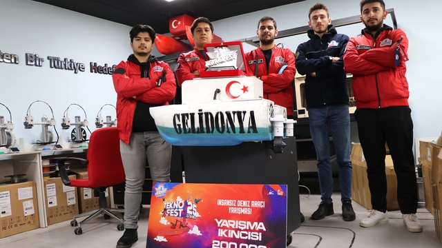TEKNOFEST'te ikinci olan öğrenciler, yeni yarışlarda zirve için çalışıyor