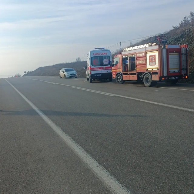 Sinop'ta kontrolden çıkan otomobil şarampole devrildi: 5 yaralı