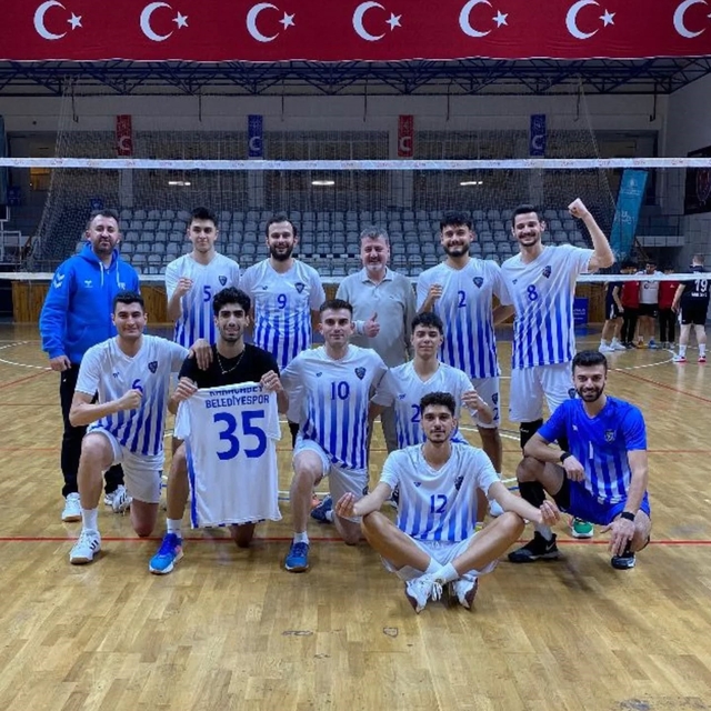 Karacabey Belediyespor play-off'un kapısından döndü
Başkan Fatih Karabatı:...