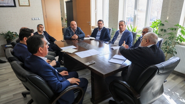 Başkan Arslan muhtarlarla bir araya geldi