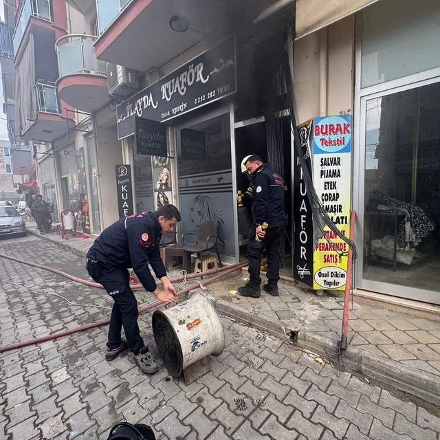 Kuafördeki yangın hızlı müdahale  ile söndürüldü