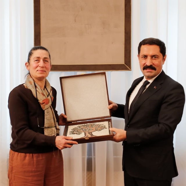 'Yaşayan İnsan Hazineleri Ödülü'ne layık görülen ipek böceği yetiştiricisi...