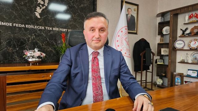 Kayseri'de eğitim sosyal geçti
Kayseri İl Milli Eğitim Müdürü Coşkun Esen:
"Bu yıl aile etkinliklerine çok önem verdik"