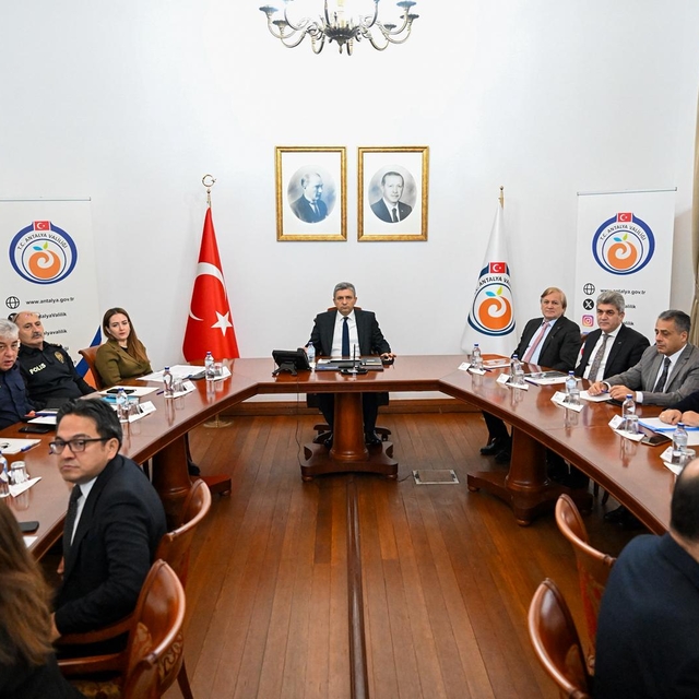 Antalya'da "Aşırı Yağış Değerlendirme ve Koordinasyon Toplantısı" yapıldı