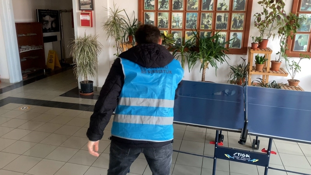 Bolu'da denetimli serbestlik yükümlüleri okulları temizledi