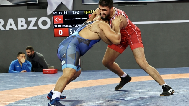 23 Yaş Altı Türkiye Güreş Şampiyonası, Trabzon'da başladı