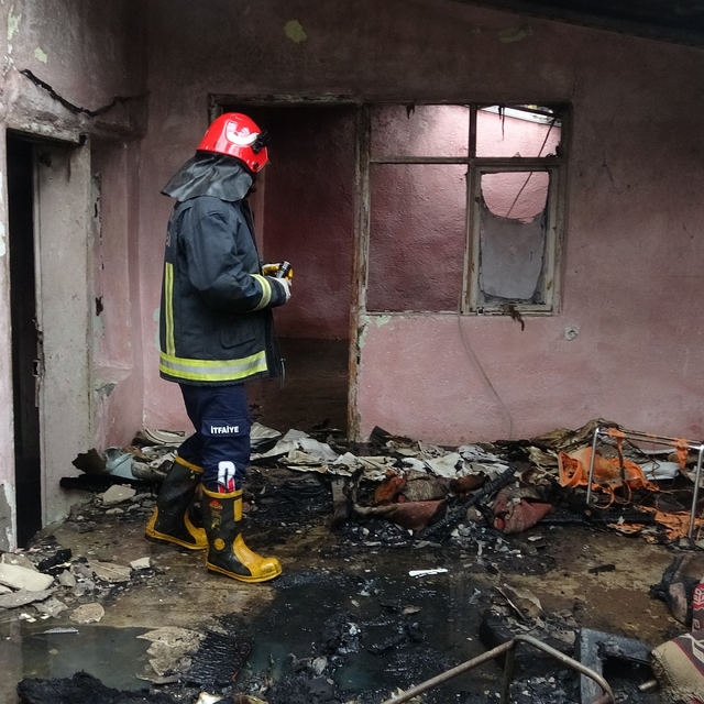 Antalya'da gecekonduda yangın