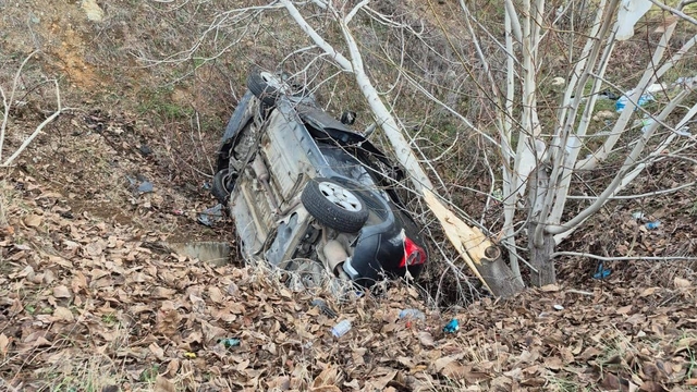 Burdur'da otomobil şarampole devrildi: 4 yaralı