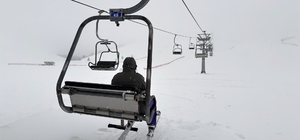 Akdeniz'in kayak merkezi Yedikuyular'a ilgi yoğun