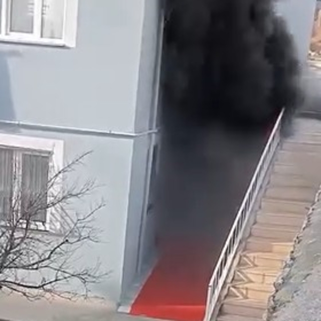 Tokat'ta evden yükselen yoğun duman mahalleliyi ayağa kaldırdı