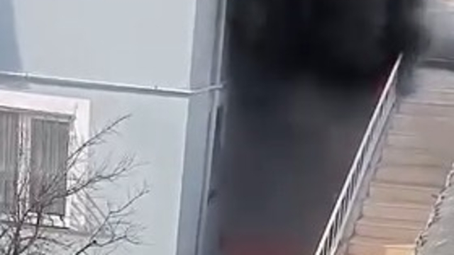 Tokat'ta evden yükselen yoğun duman mahalleliyi ayağa kaldırdı