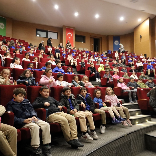 Büyükşehir, Ocak ayında bin 500 çocuğu tiyatroyla buluşturdu