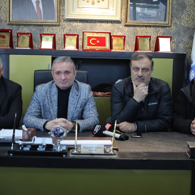 Esnaf odalarından 'indirim çadırı' çağrısı