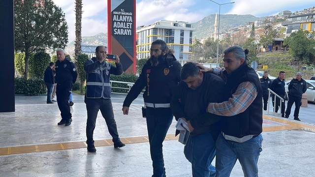 Alanya'da bıçak ve zincirlerin kullanıldığı kavgaya 3 tutuklama